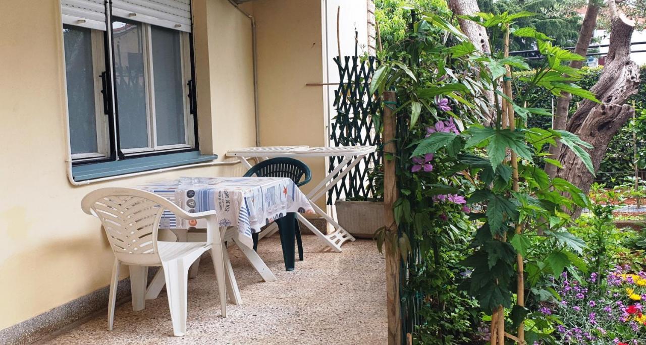 Cecillia Mare Apartments โรวีน ภายนอก รูปภาพ