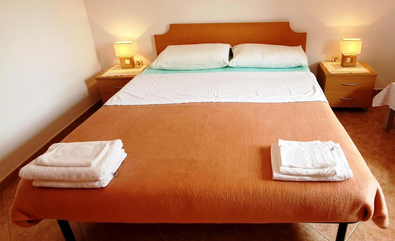 Cecillia Mare Apartments โรวีน ภายนอก รูปภาพ