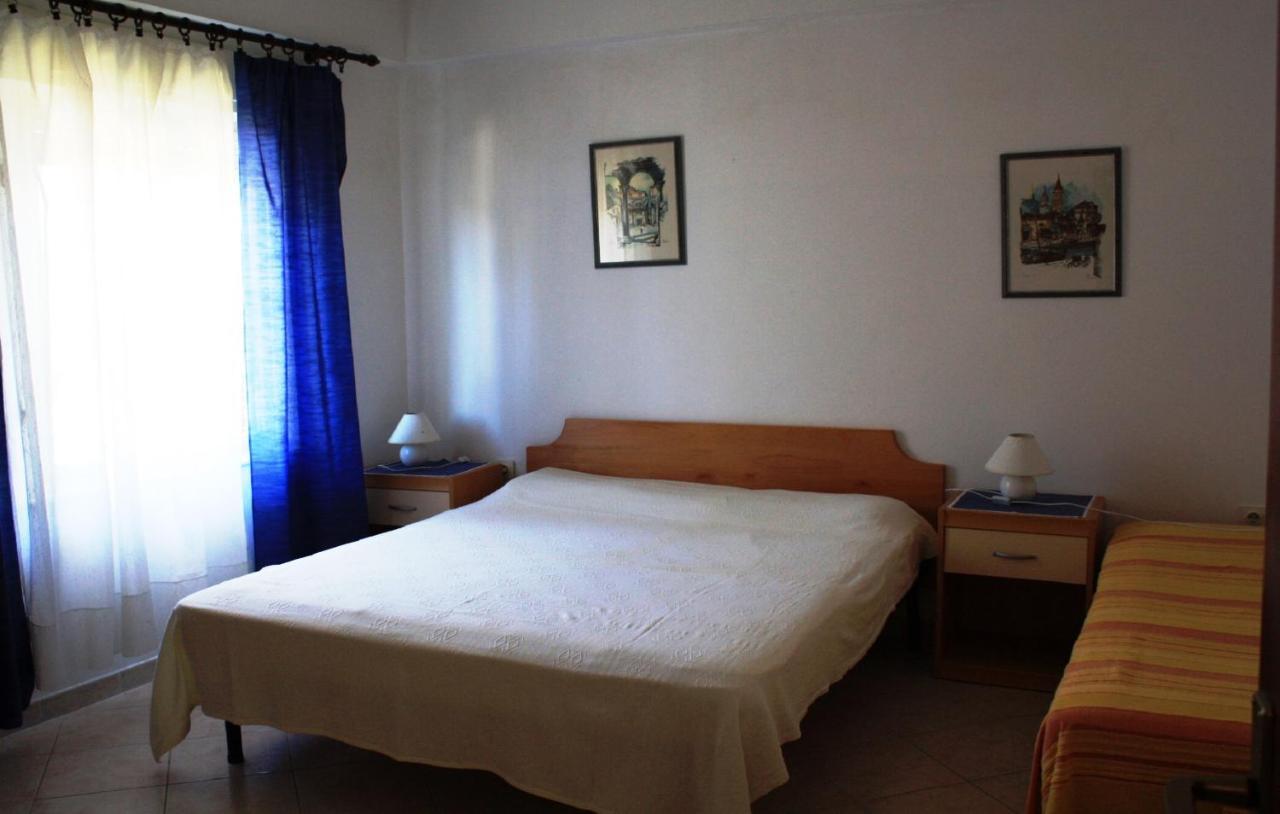 Cecillia Mare Apartments โรวีน ภายนอก รูปภาพ