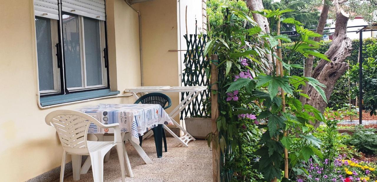 Cecillia Mare Apartments โรวีน ภายนอก รูปภาพ